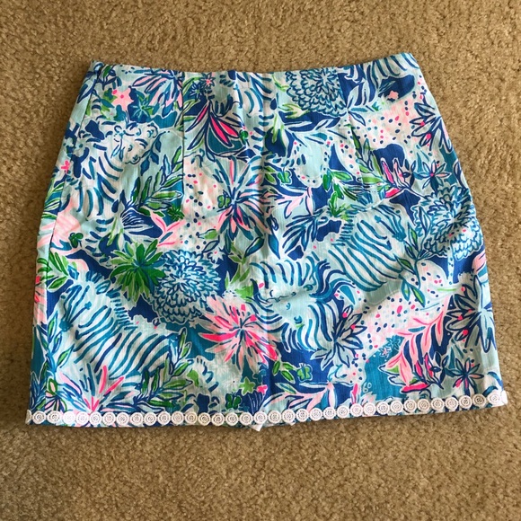 Lilly Pulitzer Patty Skort - Picture 2 of 5